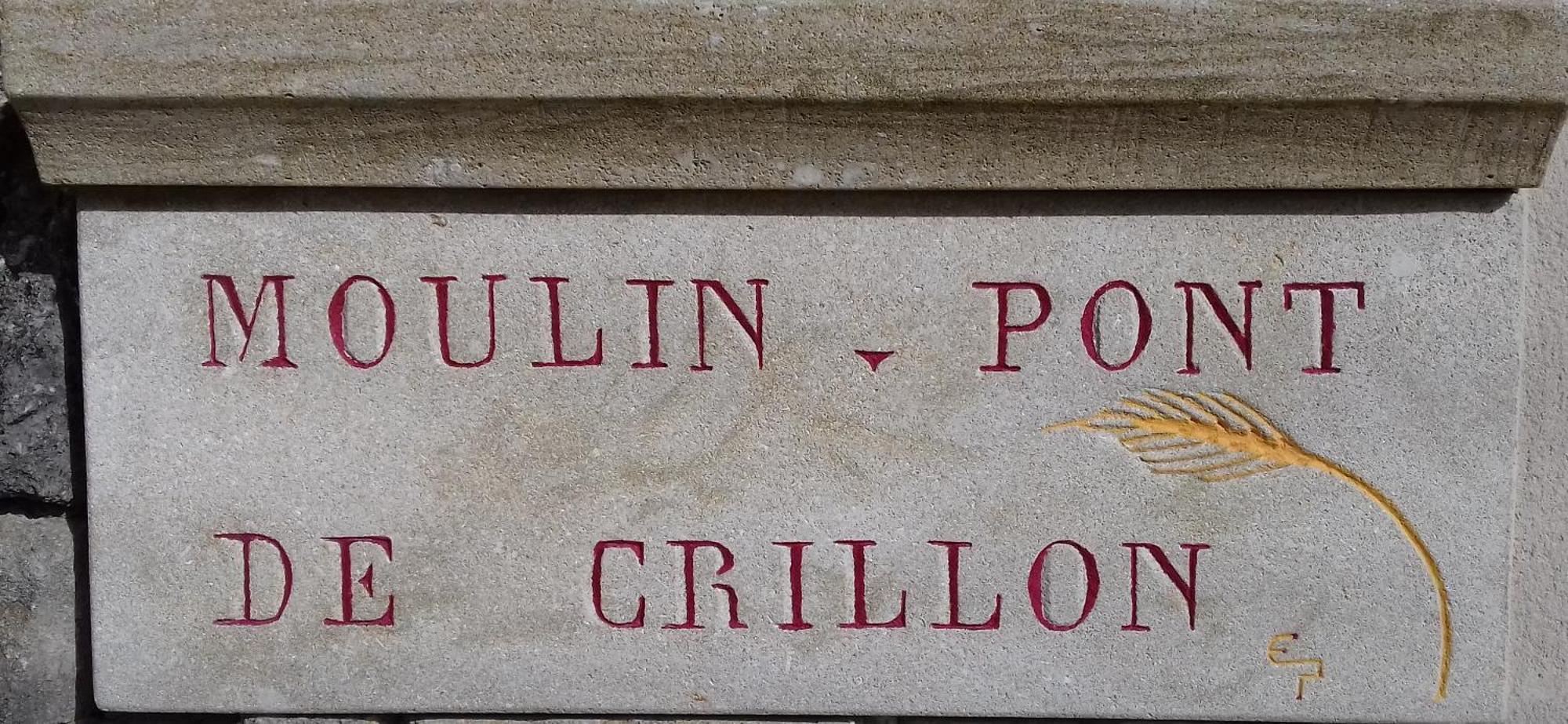 Gite Pont De Crillon Exterior photo